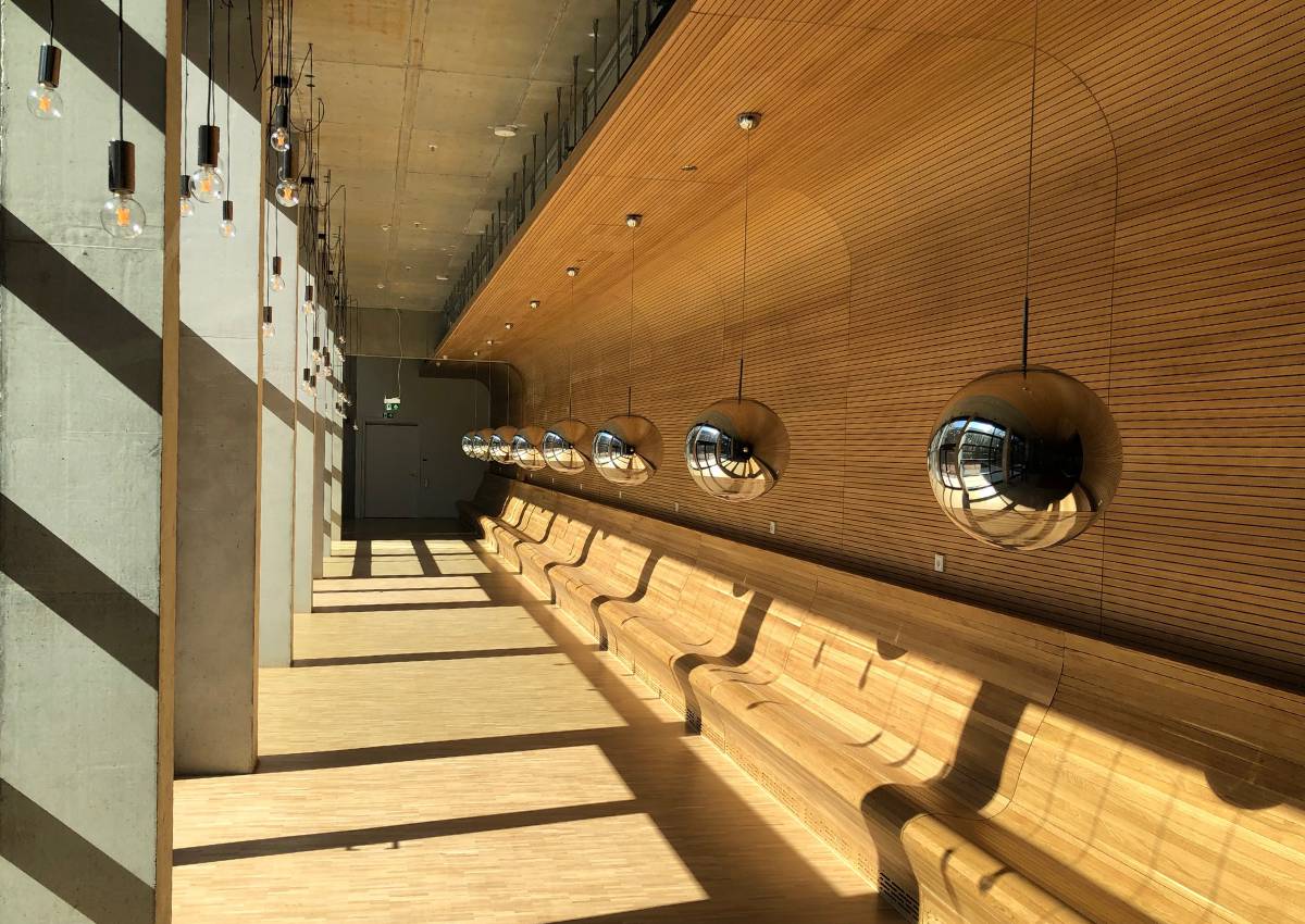 Architektonische Innenbeleuchtung in einem modernen Referenzprojekt von Elektro Bloeck Trier
